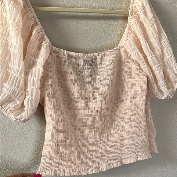 Lucy Paris Cream Puff Sleeve Wrap front Blouse size large EUC - Picture 4 of 4